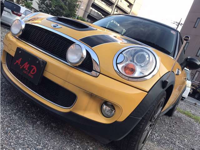 MINI�N�[�p�[S�̃��C�g�E�����v����̊O�ςł��B���I�ȃf�U�C���Ǝԗ���Ԃ����m�F���������B�ʐ^19/51�B