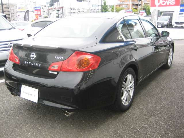 スカイライン2.5 250GT