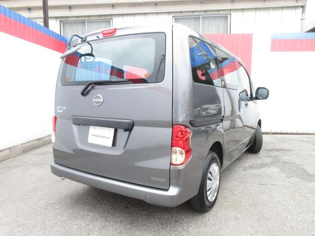 NV200バネットバン1.6 VX