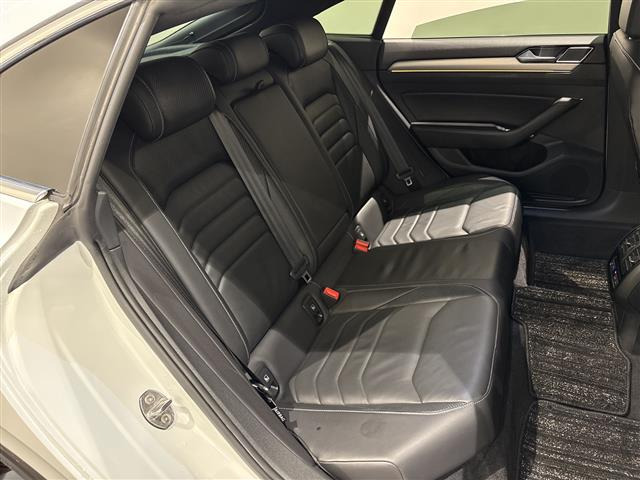 アルテオンTSI 4モーション Rライン アドバンス 4WD
