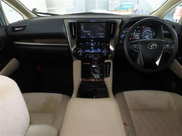 アルファードハイブリッド 2.5 X E-Four 4WD