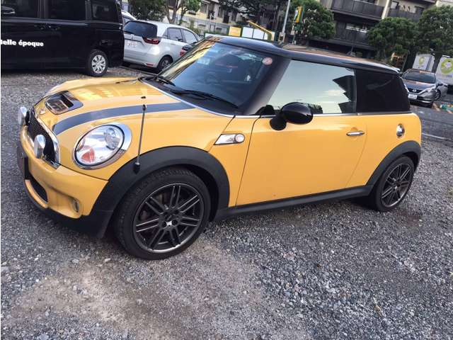 MINI�N�[�p�[S�̍ו��ʐ^�ł��B�ԗ���Ԃ��m�F���₷���悤�f�ڂ��Ă��܂��B�ʐ^18/51�B