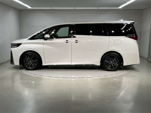 ヴェルファイアハイブリッド 2.5 Z プレミア E-Four 4WD