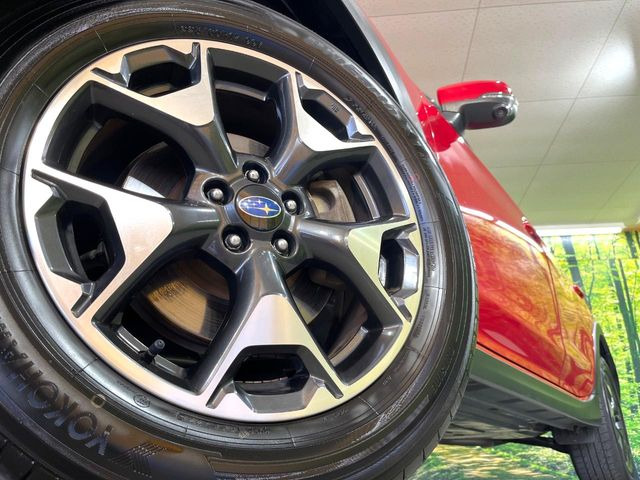 �y�����A���~�z�C�[���z�O�ςɃ}�b�`���������A���~�z�C�[���𑕒����Ă���܂��B�e��ЊO�A���~�z�C�[����A�X�^�b�h���X�^�C�����戵�����Ă���܂��B���񂲑��k����������