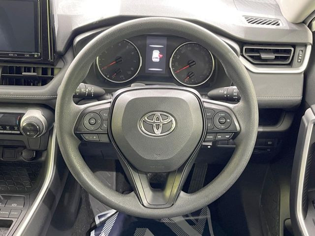 【ステアリングスイッチ】運転中、前方から目線をそらすことなく、オーディオ等の操作が可能な便利機能!安心&快適なドライブを演出してくれます♪