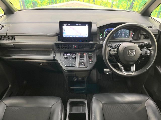 ステップワゴン2.0 e:HEV スパーダ
