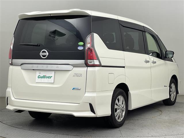 セレナ2.0 ハイウェイスター 4WD