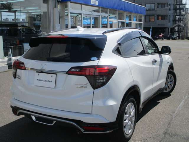ヴェゼル1.5 ハイブリッド モデューロX ホンダセンシング 4WD