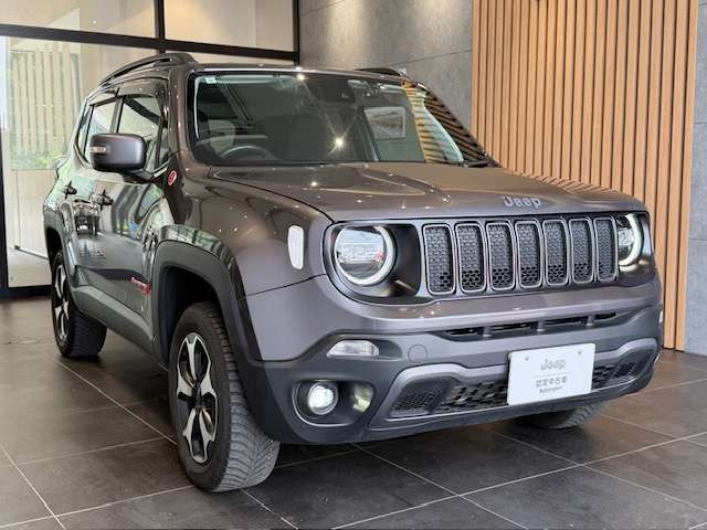 レネゲードトレイルホーク 4WD