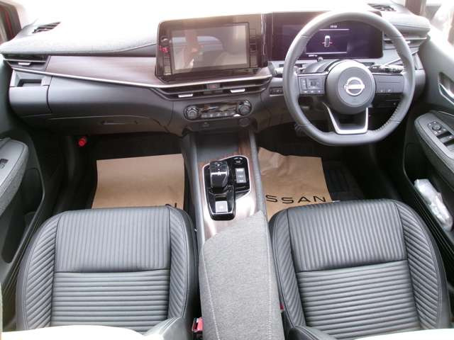 ノートオーラ1.2 G レザーエディション