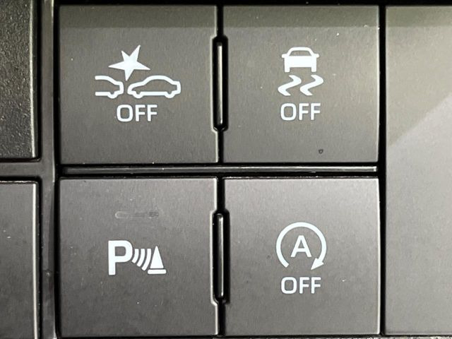 【クリアランスソナー】バンパーに付いたセンサーが障害物を検知!一定の距離に近づくとアラートで教えてくれます♪狭い駐車スペースや車庫入れ時も安心ですね☆