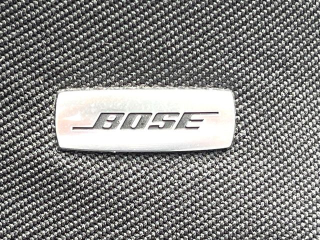 �yBOSE�T�E���h�V�X�e���z���[�J�[�I�v�V�����̍��i�ʃT�E���h�V�X�e���𓋍ځB��p�̃`���[�j���O���{���ꂽ�召�l�X�ȃX�s�[�J�[����ǎ��ȃT�E���h���t�ł��A�Տꊴ���ӂ�鉹����Ԃ����o���܂��B