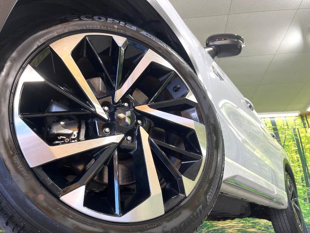 �y����20�C���`�A���~�z�C�[���z�O�ςɃ}�b�`���������A���~�z�C�[���𑕒����Ă���܂��B�e��ЊO�A���~�z�C�[����A�X�^�b�h���X�^�C�����戵�����Ă���܂��B���񂲑��k����������