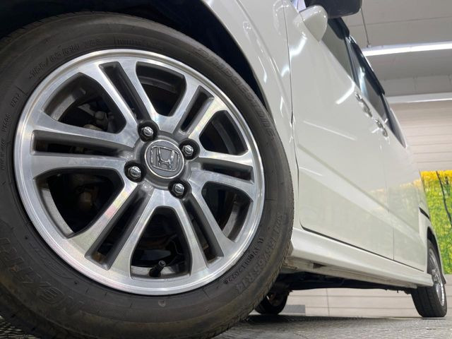 �y�����A���~�z�C�[���z�O�ςɃ}�b�`���������A���~�z�C�[���𑕒����Ă���܂��B�e��ЊO�A���~�z�C�[����A�X�^�b�h���X�^�C�����戵�����Ă���܂��B���񂲑��k����������