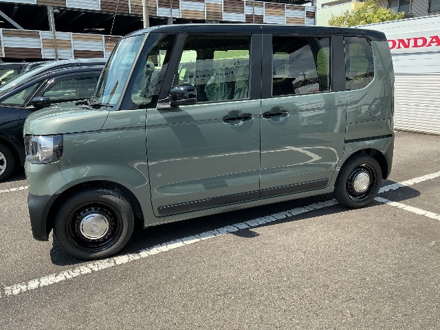 N-BOXジョイ 2トーン