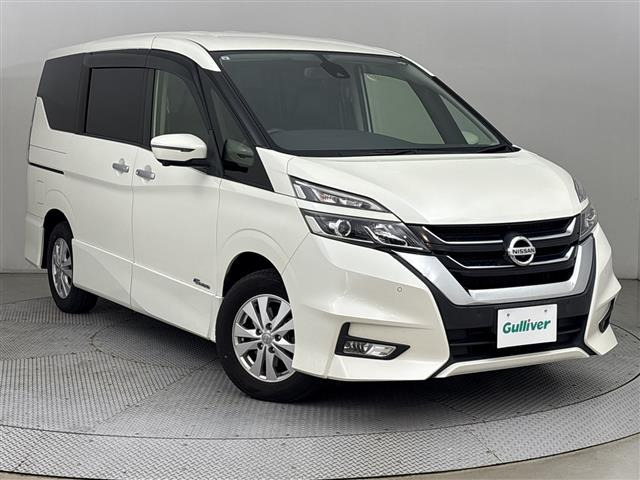 セレナ2.0 ハイウェイスター Vセレクション 4WD