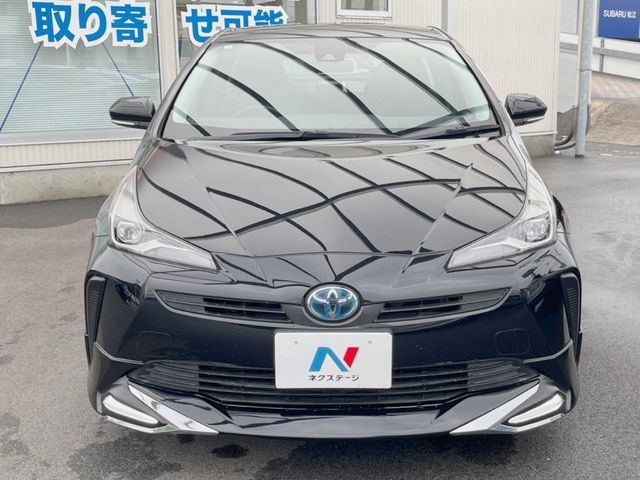 弊社では、全車『修復歴なし』のお車のみ取り扱っております。専任バイヤーによる厳選した仕入れの後、入庫後の車両チェックを行い、ネクステージが認定した高品質な中古車をご提供しております。