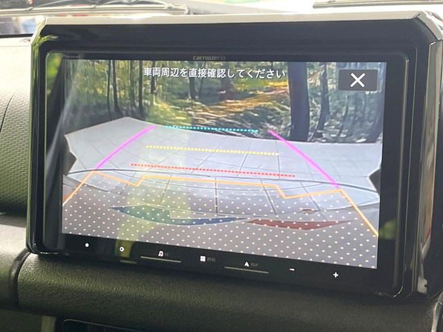 【バックカメラ】駐車時に後方がリアルタイム映像で確認できます。大型商業施設や立体駐車場での駐車時や、夜間のバック時に大活躍!運転スキルに関わらず、今や必須となった装備のひとつです!