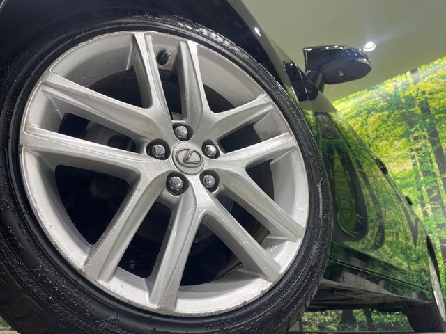 �y����17�C���`�A���~�z�C�[���z�O�ςɃ}�b�`���������A���~�z�C�[���𑕒����Ă���܂��B�e��ЊO�A���~�z�C�[����A�X�^�b�h���X�^�C�����戵�����Ă���܂��B���񂲑��k����������