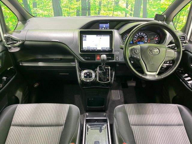 ヴォクシー2.0 ZS