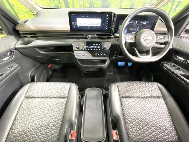 セレナ1.4 e-POWER ハイウェイスターV