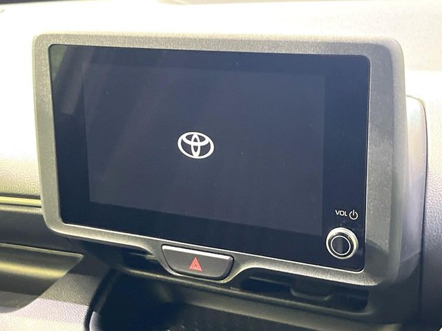 �y8�C���` �f�B�X�v���C�I�[�f�B�I�z���ʂ̃f�B�X�v���C��AppleCarPlay��AndroidAuto�����p�\�B�傫�ȉ�ʂŃX�}�z�i�r�A�v���������p���������܂���