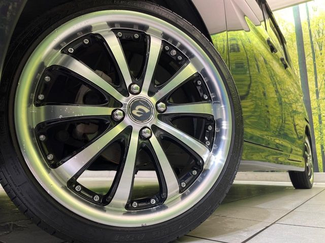 �y17�C���`�A���~�z�C�[���z�O�ςɃ}�b�`�����A���~�z�C�[���𑕒����Ă���܂��B�e��A���~�z�C�[����A�X�^�b�h���X�^�C�����戵�����Ă���܂��B���񂲑��k����������