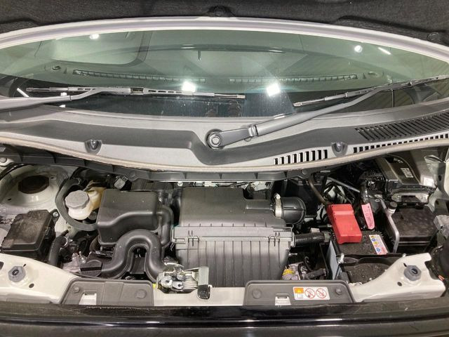 親切・丁寧な専門メカニックスタッフが応対!・車検・点検整備・事故等の修理などアフターサービスも安心。お車のカスタマイズもネクステージのサービススタッフまでご相談ください!