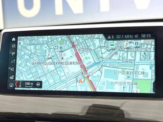 ●純正ナビ:一体感のあるナビは、高級感ある車内を演出してくれます。オーディオ機能も充実しておりますので、運転もより楽しめます♪