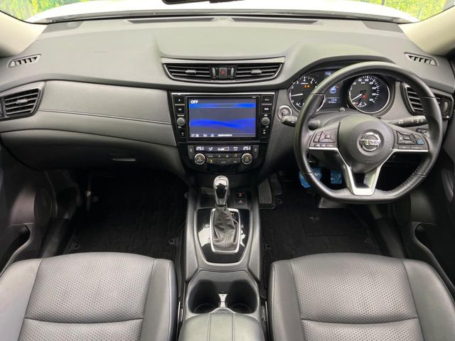 エクストレイル2.0 20Xi
