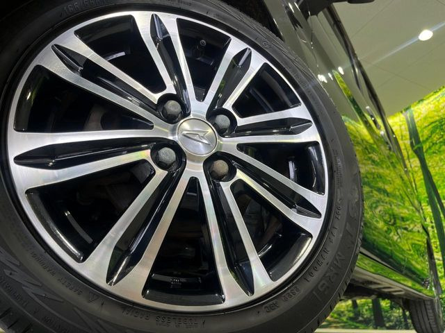 �y����15�C���`�A���~�z�C�[���z�O�ςɃ}�b�`���������A���~�z�C�[���𑕒����Ă���܂��B�e��ЊO�A���~�z�C�[����A�X�^�b�h���X�^�C�����戵�����Ă���܂��B���񂲑��k����������