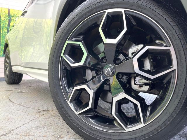 �y����20�C���`�A���~�z�C�[���z�O�ςɃ}�b�`���������A���~�z�C�[���𑕒����Ă���܂��B�e��ЊO�A���~�z�C�[����A�X�^�b�h���X�^�C�����戵�����Ă���܂��B���񂲑��k����������