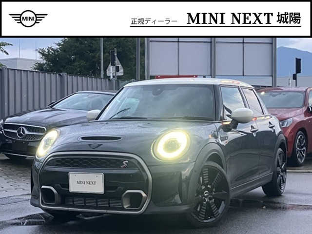 ミニクーパー S レゾリュート エディション DCT