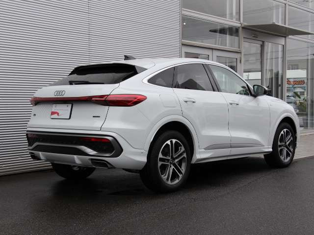 Q5スポーツバックTFSI クワトロ 150kW アドバンスト Sラインパッケージ 4WD