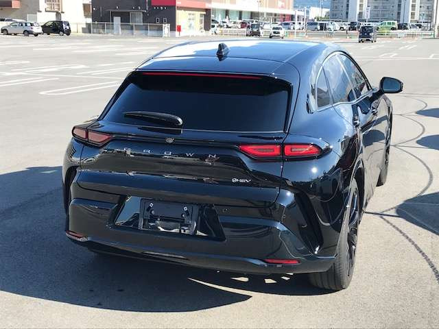 クラウンスポーツ2.5 Z E-Four 4WD