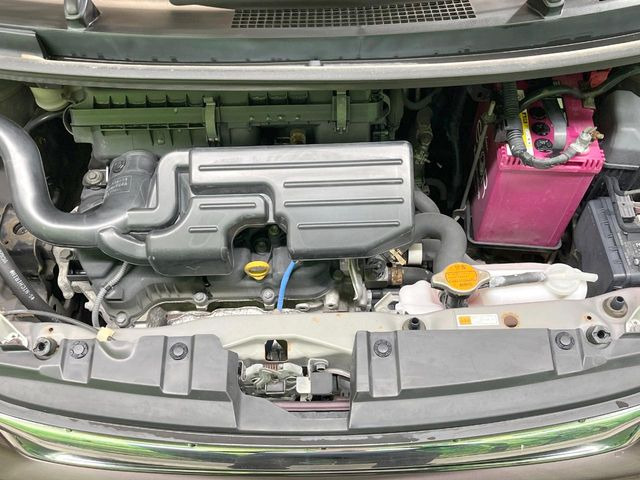 親切・丁寧な専門メカニックスタッフが応対!・車検・点検整備・事故等の修理などアフターサービスも安心。お車のカスタマイズもネクステージのサービススタッフまでご相談ください!