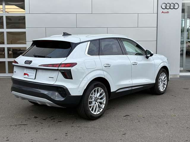 Q3スポーツバックTFSI クワトロ 150kW アドバンスト 4WD