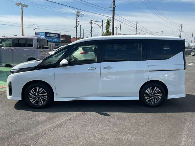 セレナ1.4 e-POWER ハイウェイスターV