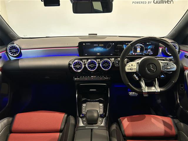 CLAシューティングブレークAMG CLA 45 S 4マチックプラス 4WD