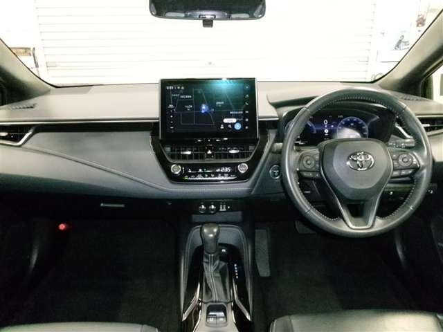 カローラ1.8 ハイブリッド W×B E-Four 4WD
