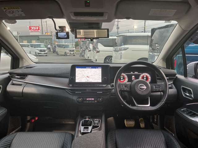 ノートオーラ1.2 G FOUR レザーエディション 4WD