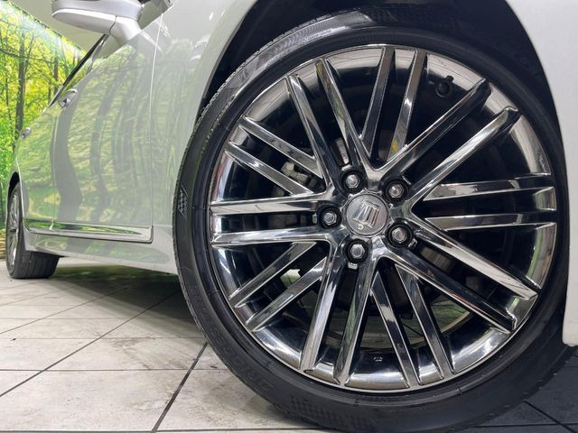 �y����18�C���`�A���~�z�C�[���z�O�ςɃ}�b�`���������A���~�z�C�[���𑕒����Ă���܂��B�e��ЊO�A���~�z�C�[����A�X�^�b�h���X�^�C�����戵�����Ă���܂��B���񂲑��k����������