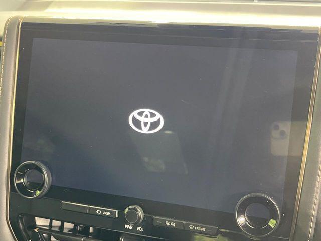 【メーカー純正14型ナビ】インテリアに溶け込むスタイリッシュな「専用設計」メーカーナビを装備♪視認性や操作性など基本性能にも優れ、より上質なカーライフをお楽しみいただけます。