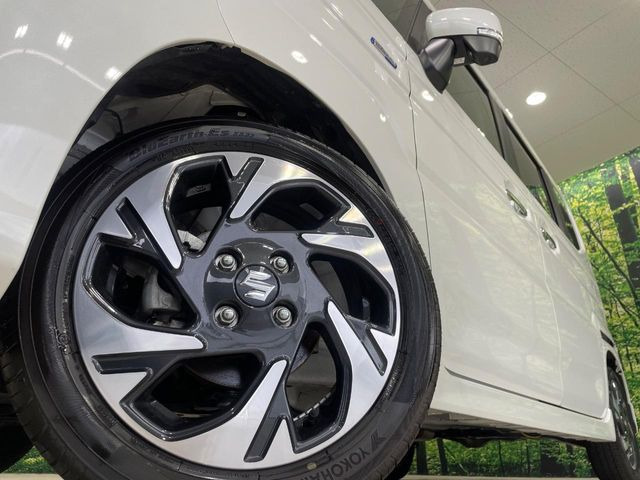 �y����15�C���`�A���~�z�C�[���z�O�ςɃ}�b�`���������A���~�z�C�[���𑕒����Ă���܂��B�e��ЊO�A���~�z�C�[����A�X�^�b�h���X�^�C�����戵�����Ă���܂��B���񂲑��k����������