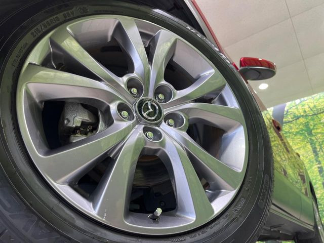 �y����18�C���`�A���~�z�C�[���z�O�ςɃ}�b�`���������A���~�z�C�[���𑕒����Ă���܂��B�e��ЊO�A���~�z�C�[����A�X�^�b�h���X�^�C�����戵�����Ă���܂��B���񂲑��k����������