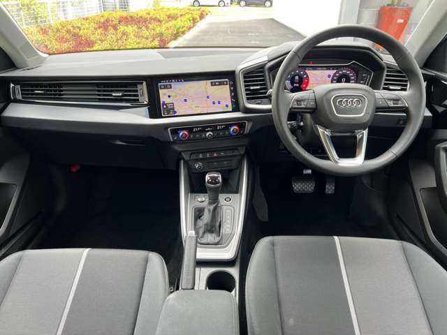 A1スポーツバック25 TFSI アドバンスド
