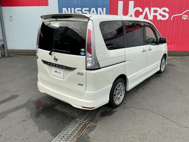 セレナ2.0 ハイウェイスター Vセレクション