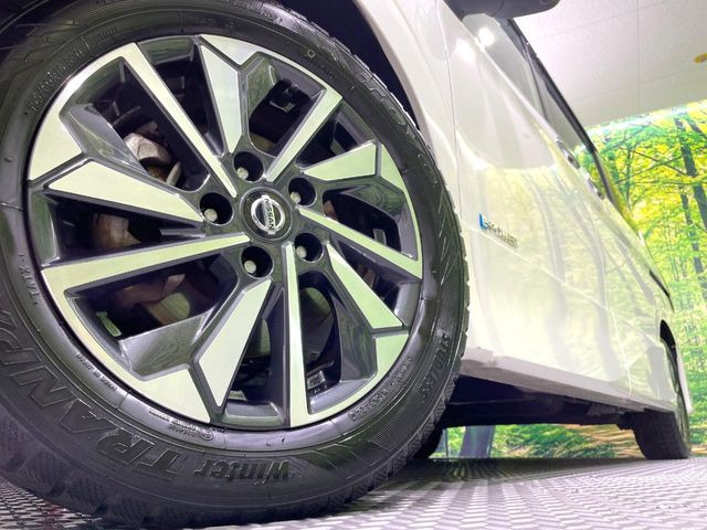 �y����16�C���`�A���~�z�C�[���z�O�ςɃ}�b�`���������A���~�z�C�[���𑕒����Ă���܂��B�e��ЊO�A���~�z�C�[����A�X�^�b�h���X�^�C�����戵�����Ă���܂��B���񂲑��k����������