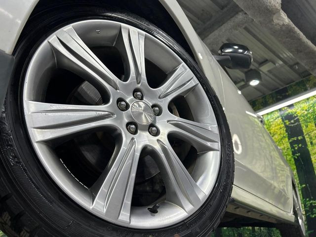 �y18�C���`�A���~�z�C�[���z�O�ςɃ}�b�`�����A���~�z�C�[���𑕒����Ă���܂��B�e��A���~�z�C�[����A�X�^�b�h���X�^�C�����戵�����Ă���܂��B���񂲑��k����������