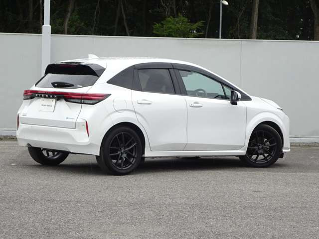 ノートオーラ1.2 G レザーエディション